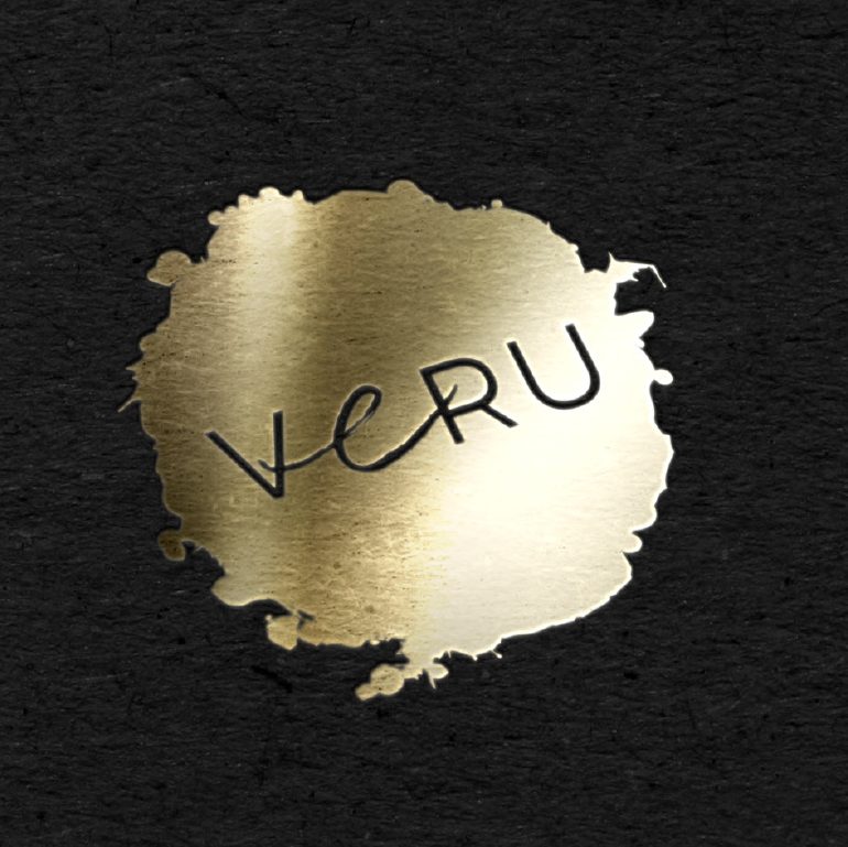 Naming, Logo and Packaging Design for Veru